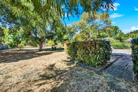 Exterior - 986 Davis St, Vacaville, CA 95687 photo 22 of 37