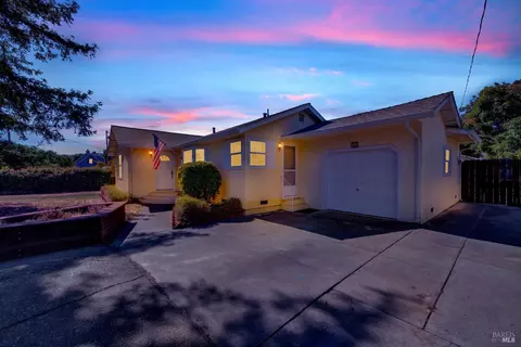 Exterior - 986 Davis St, Vacaville, CA 95687 photo 36 of 37