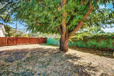 Exterior - 986 Davis St, Vacaville, CA 95687 photo 21 of 37