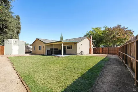 184 Edwin Dr, Vacaville, CA 95687 photo 37