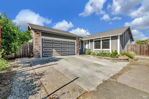 1505 Rainier Ave, Petaluma, CA 94954