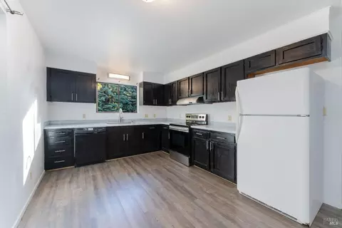 24436 Birch St, Willits, CA 95490 photo 4