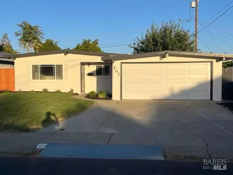 207 Poplar St, Vacaville, CA 95688