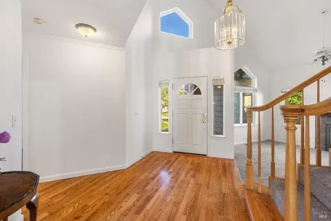 9570 Vancouver Ln, Windsor, CA 95492 photo 3