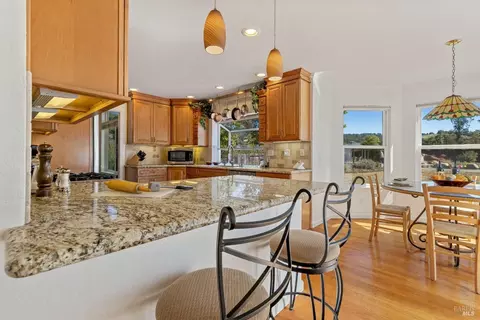 9570 Vancouver Ln, Windsor, CA 95492 photo 18