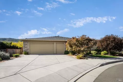 6350 Pine Valley Dr, Santa Rosa, CA 95409
