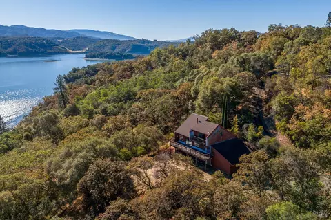 4500 Lake Ridge Rd, Ukiah, CA 95482
