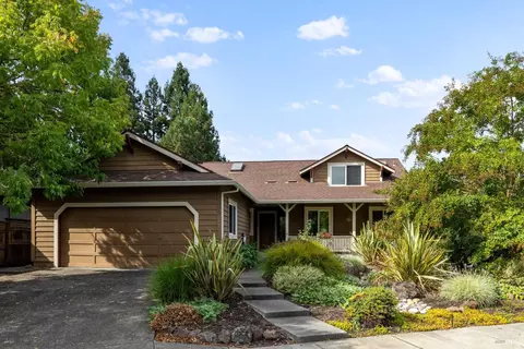 7905 Winter Born Way, Windsor, CA 95492