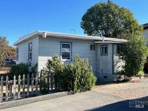 816 S Mcdowell Blvd, Petaluma, CA 94954
