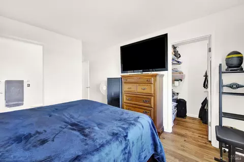 Bedroom - 127 Lighthouse Dr, Vallejo, CA 94590 photo 2 of 3