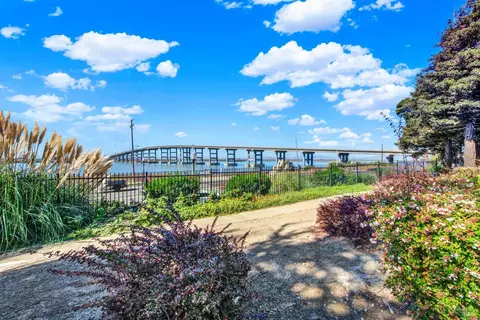View/Area - 127 Lighthouse Dr, Vallejo, CA 94590 photo 2 of 8
