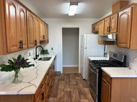61 Balboa Ave, Vallejo, CA 94591 photo 4