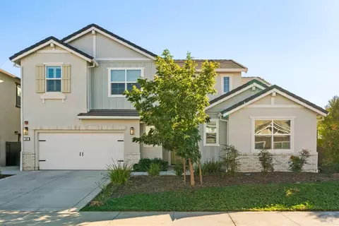 Exterior - 549 Honeysuckle Dr, Vacaville, CA 95687 photo 15 of 17