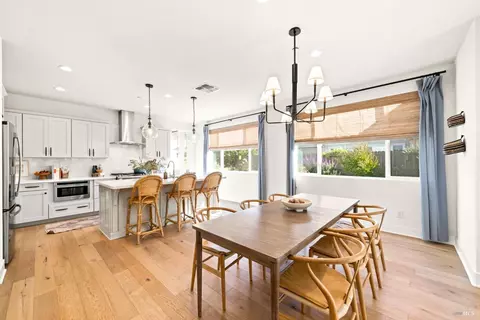 Dining - 549 Honeysuckle Dr, Vacaville, CA 95687 photo 1 of 6