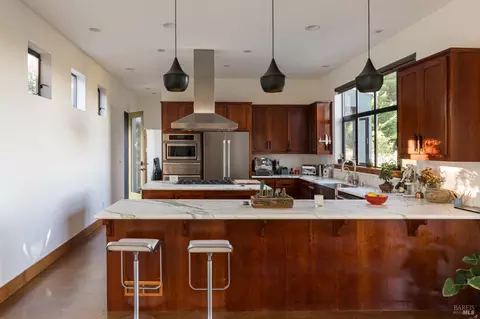 Kitchen - 18600 Fitzpatrick Ln, Occidental, CA 95465 photo 2 of 4