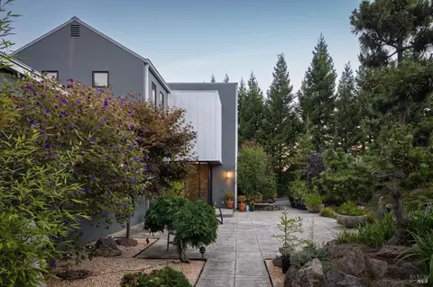 Exterior - 18600 Fitzpatrick Ln, Occidental, CA 95465 photo 4 of 18