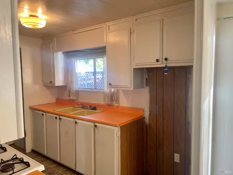 700 E Gobbi St #131, Ukiah, CA 95482 photo 2