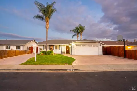 1234 Alderwood Way, Vacaville, CA 95687