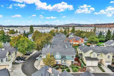 30 Manchester Ln, Fairfield, CA 94533 photo 4