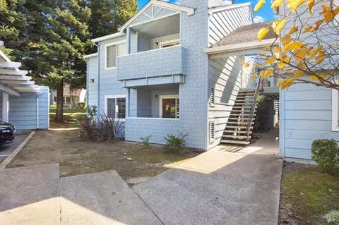 263 Lighthouse Dr, Vallejo, CA 94590