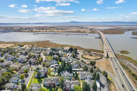 263 Lighthouse Dr, Vallejo, CA 94590 photo 2