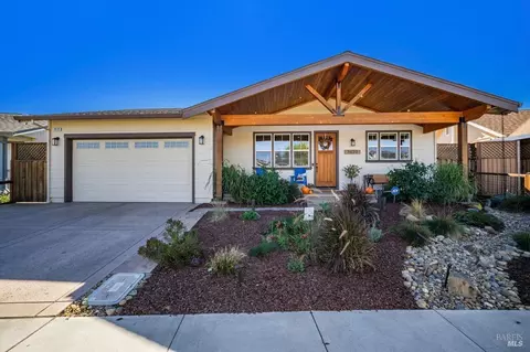 3630 Hemlock Ct, Santa Rosa, CA 95403