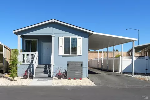 300 Stony Point Rd #253, Petaluma, CA 94952