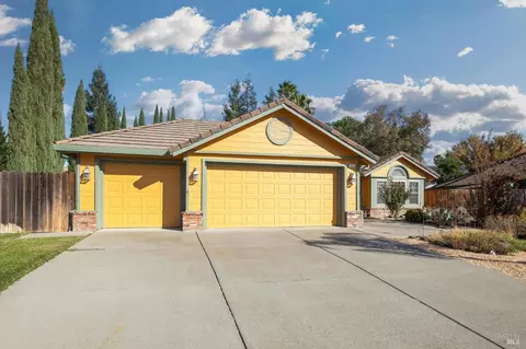 219 Fairgate Dr, Vacaville, CA 95687 photo 3