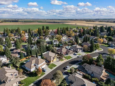 219 Fairgate Dr, Vacaville, CA 95687 photo 43