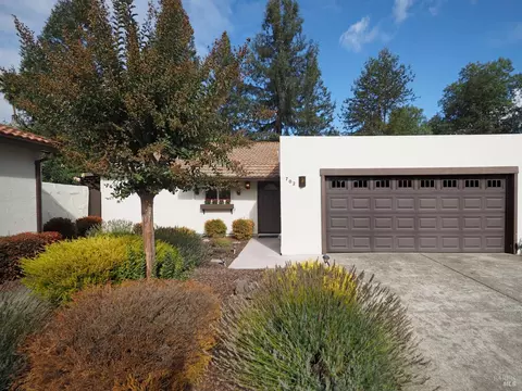 702 Adobe Dr, Santa Rosa, CA 95404