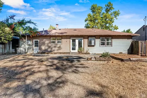 389 Hillcrest Ave, Ukiah, CA 95482 photo 13