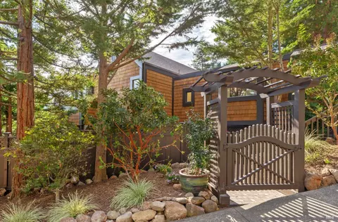 341 Carrera Dr, Mill Valley, CA 94941 photo 22