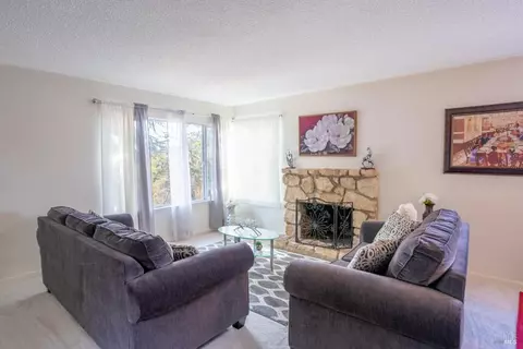 106 Evergreen Way, Vallejo, CA 94591 photo 4