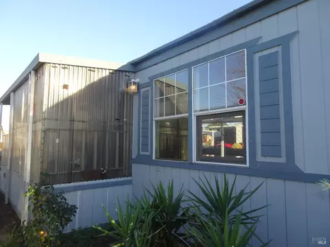 190 Granada Dr, Fairfield, CA 94533 photo 2