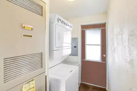 55 E Napa Dr, Petaluma, CA 94954 photo 18
