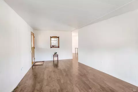 55 E Napa Dr, Petaluma, CA 94954 photo 4