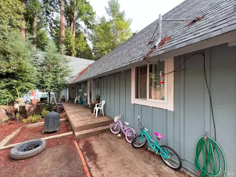 26025 Otter Dr, Willits, CA 95490