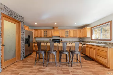 1776 Ridge Rd, Ukiah, CA 95482 photo 4