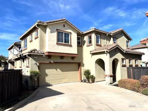 542 Del Mar Cir, Vacaville, CA 95688