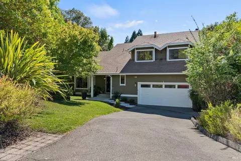 14 W Brooke Dr, Novato, CA 94947