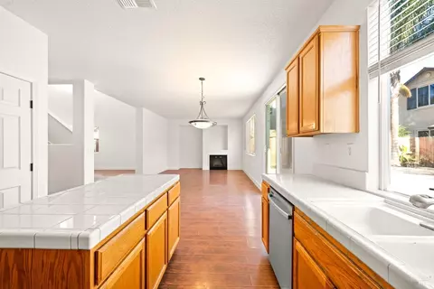 2520 Rowe Pl, Fairfield, CA 94533 photo 12