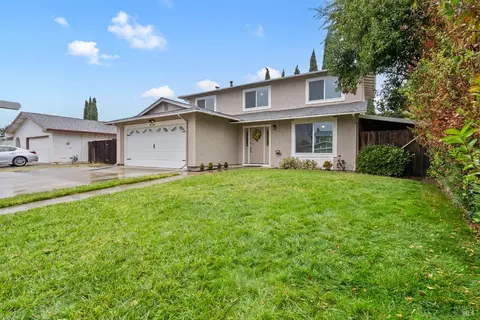 670 Devonshire Dr, Dixon, CA 95620