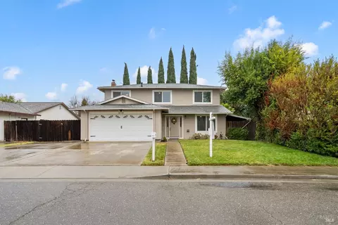 670 Devonshire Dr, Dixon, CA 95620 photo 2