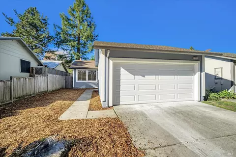1065 Wickfield Way, Santa Rosa, CA 95401