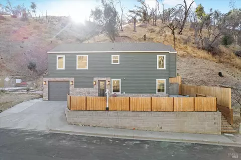1053 Arroyo Grande Dr, Napa, CA 94558