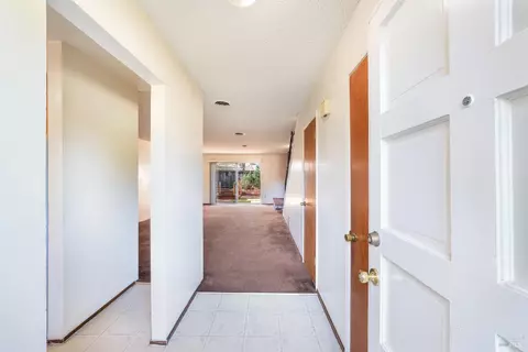 Entry Way - 960 Marlene St, Ukiah, CA 95482 photo 3 of 3