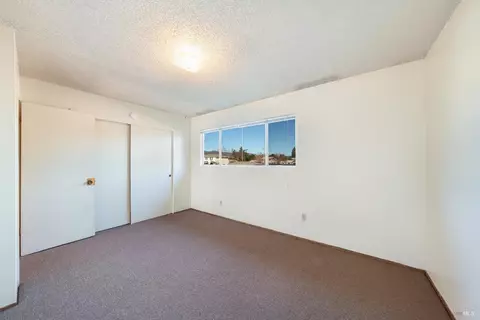 Bedroom - 960 Marlene St, Ukiah, CA 95482 photo 2 of 10