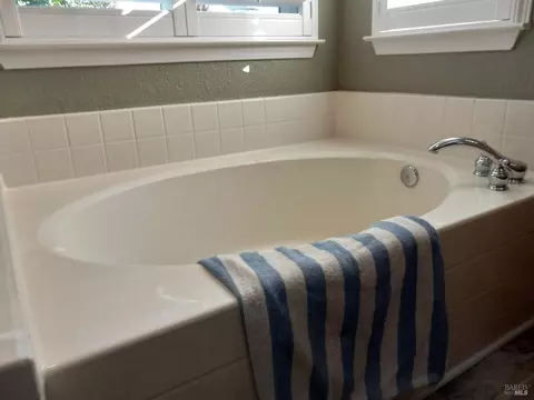 8720 Beverly Ln, Windsor, CA 95492 photo 45