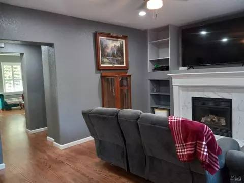 8720 Beverly Ln, Windsor, CA 95492 photo 11