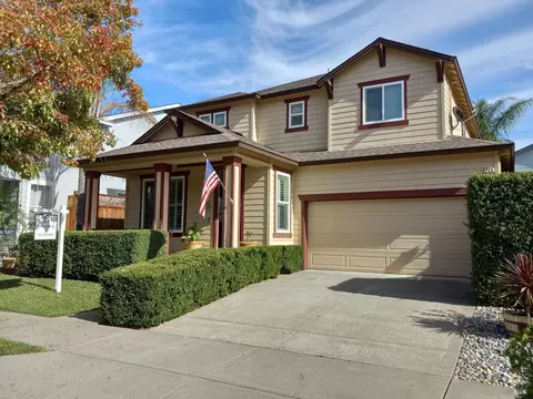 8720 Beverly Ln, Windsor, CA 95492